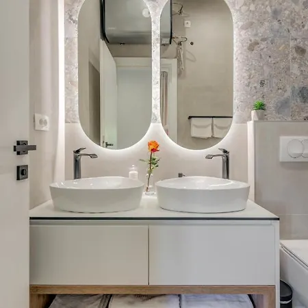 48 Luxury Apartment Split